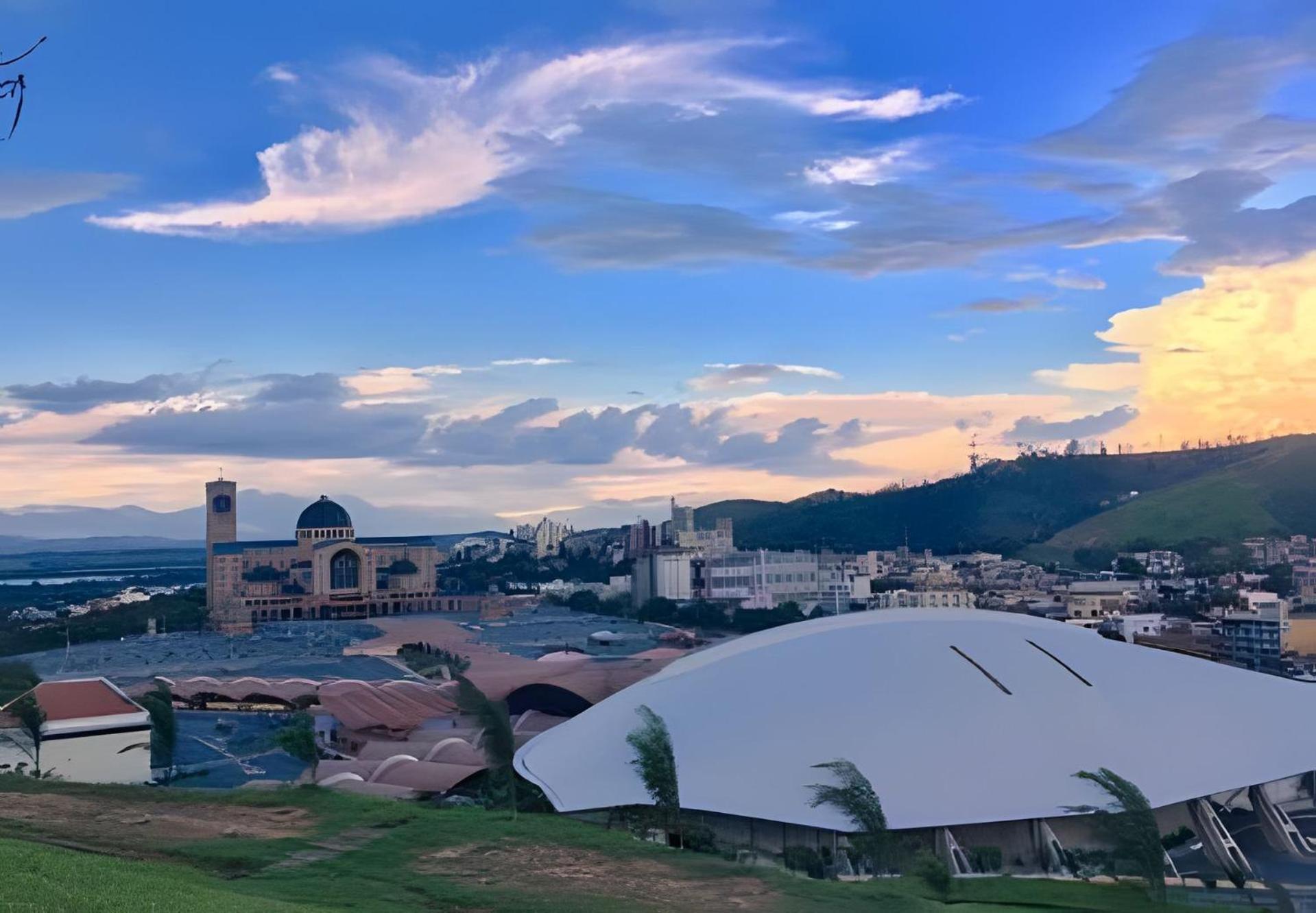 Casa Ampla E Confortavel Proxima Ao Santuario Aparecida  Bagian luar foto